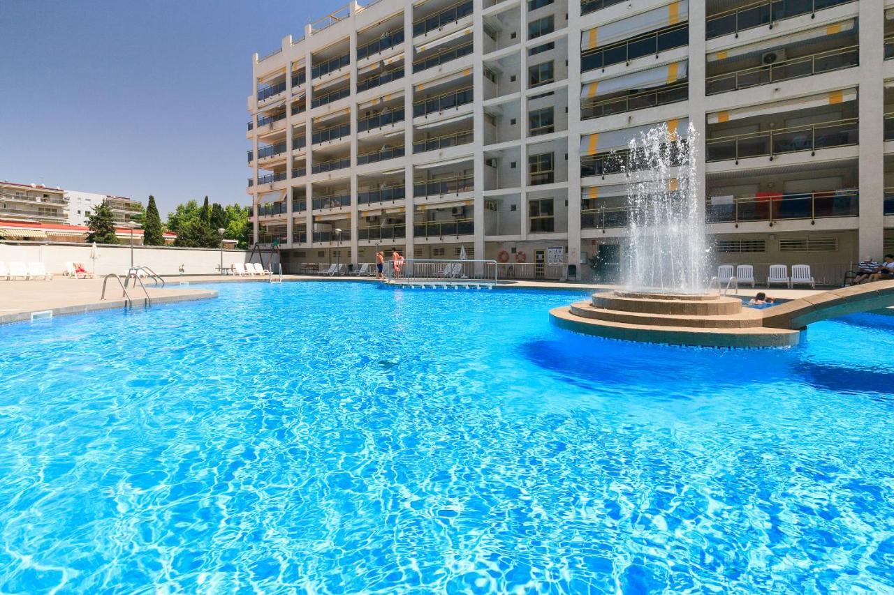 Uhc Michelangelo Apartments Салоу Экстерьер фото
