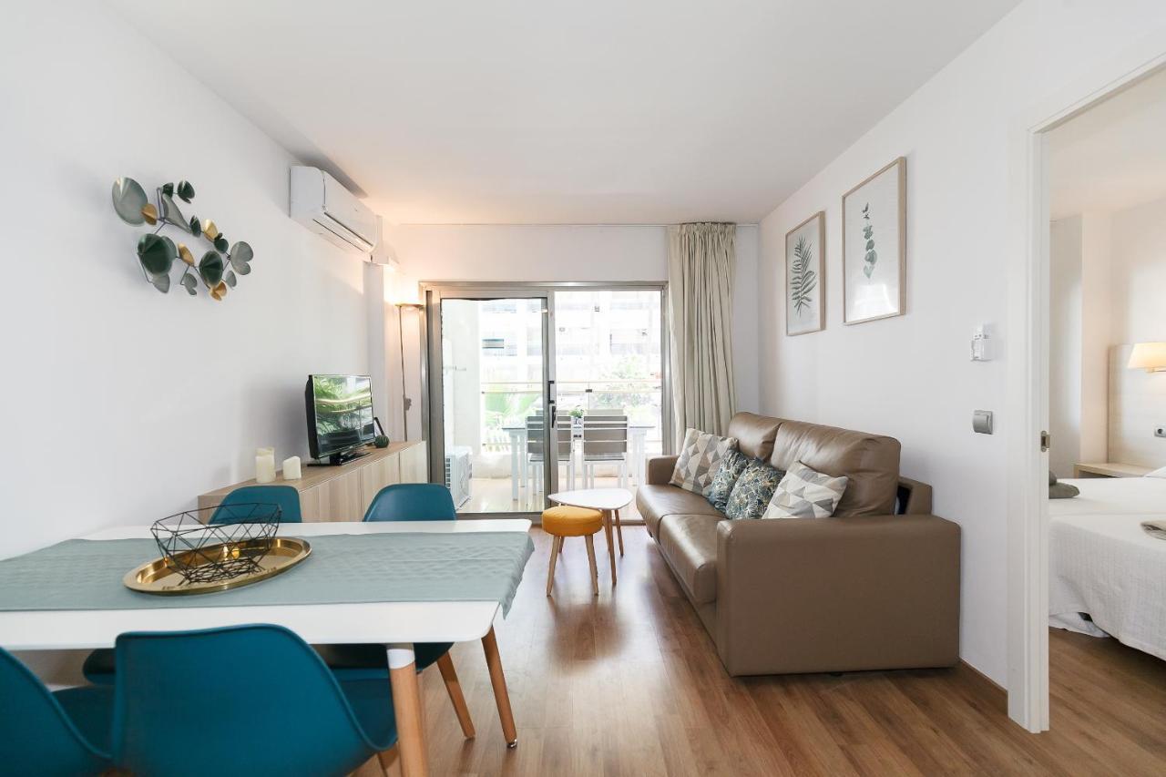 Uhc Michelangelo Apartments Салоу Экстерьер фото
