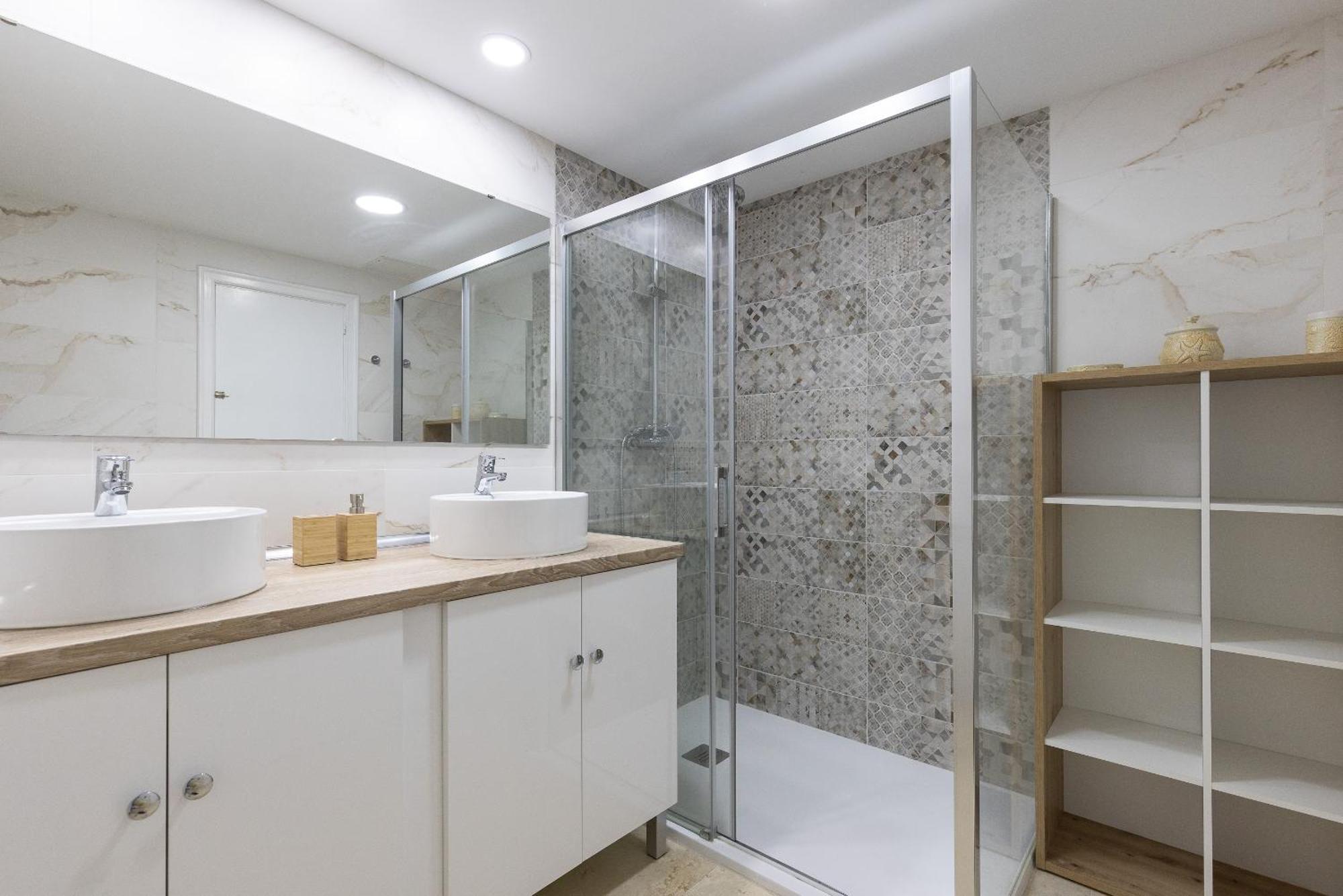 Uhc Michelangelo Apartments Салоу Экстерьер фото