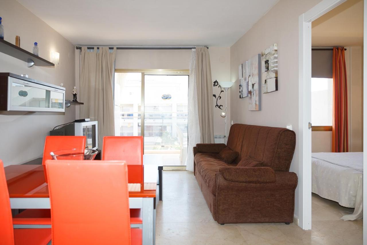 Uhc Michelangelo Apartments Салоу Экстерьер фото