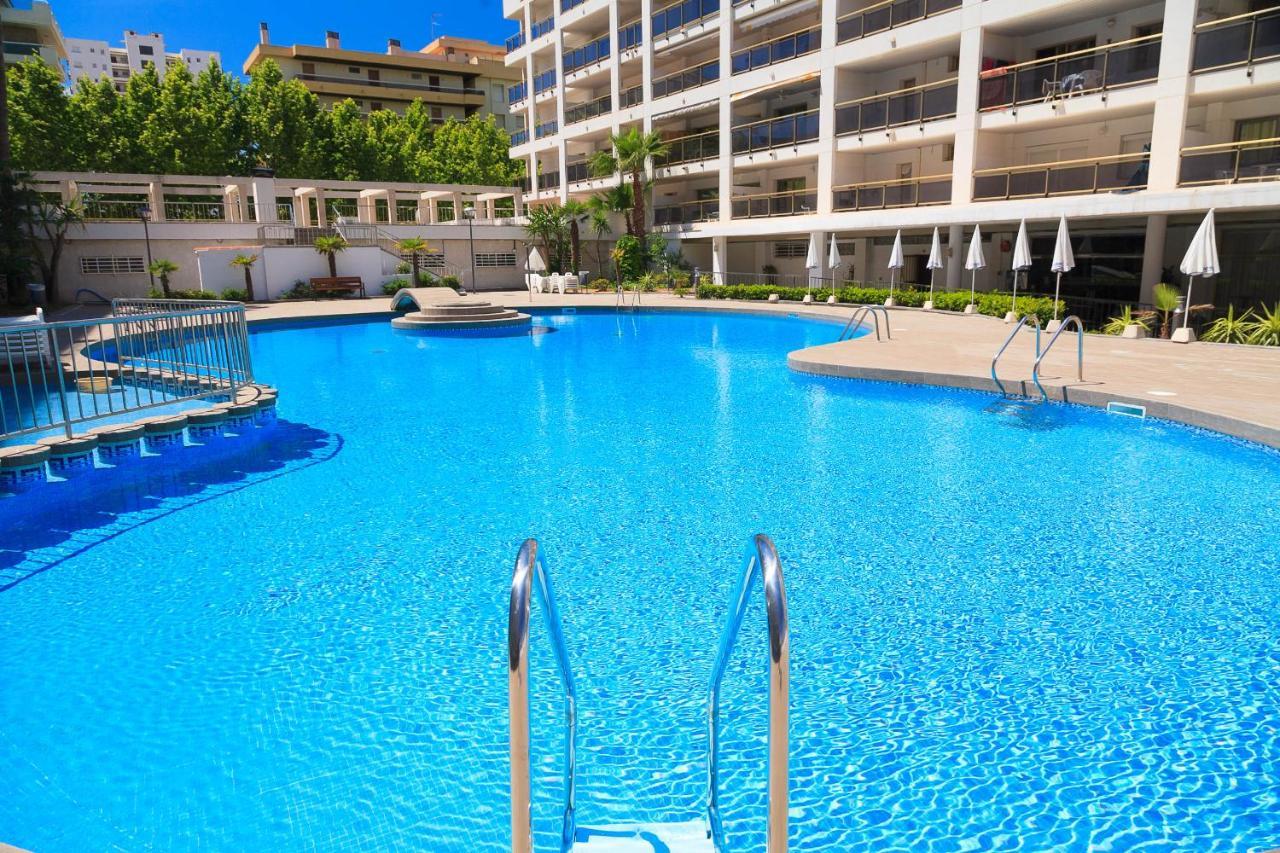 Uhc Michelangelo Apartments Салоу Экстерьер фото